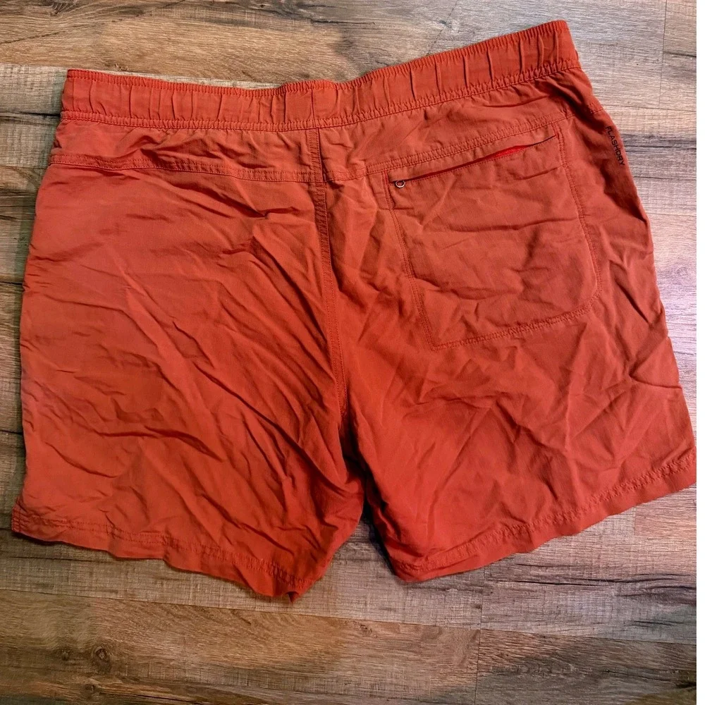 The North Face FlashDry Shorts Orange Men Large Hiking Gorpcore Activewear